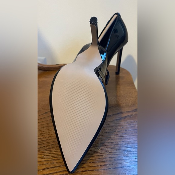 Express Heels - Picture 5 of 8